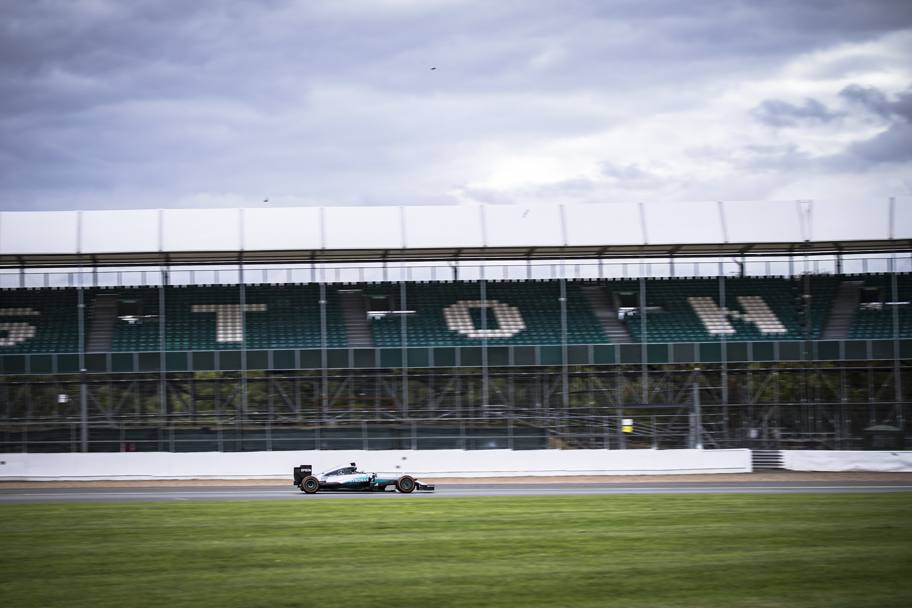 Jorge Lorenzo ha provato la Mercedes F1 a Silverstone: 
